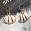 3 lines scallop shell earring