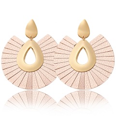 EL1001 Fashion Gold Plated fan-shaped Leather Fringe Tassel Earrings for Women