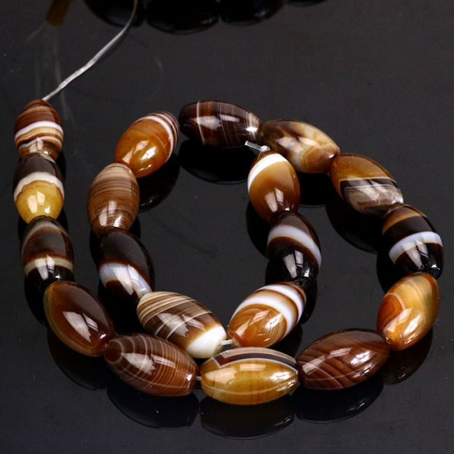 AB0710 Natural brown banded striped agate drum beads