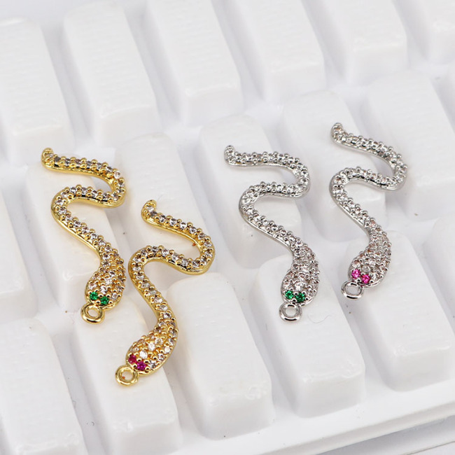 CZ7981 Chic Diamond Jewelry Charm CZ Micro Pave Snake Charm Pendants