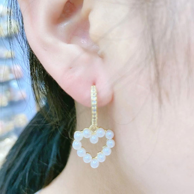 EC1729 2021 Womans Fashion Gold Plated Clear CZ Micro Pave Smiley Pearl Heart Cross Dangle Charm Huggie Earrings