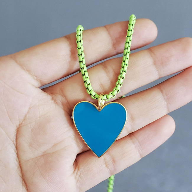 NM1075 2021 Summer Beach Jewelry Gold Plated Enamel Love Heart Pendant Enamel Metal Brass Box Chain Necklace