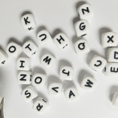 SB6284 High Quality Kids Children Silicone Cube Alphabet/ Letter Initial Box Teething Beads