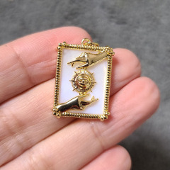 CZ8517 Fashion Brass CZ Charm Hama Hand Men Necklace 18K Gold Plated Marry Pendant Necklace