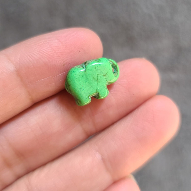 TB0874 Synthetic Howlite Turquoise Elephant Beads for Jewelry Jewellery Making