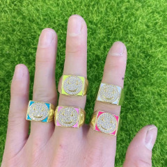RM1204 Hot Selling Enamel 18k Gold Plated Smiley Happy Face Signet Square Adjustable Rings for Ladies