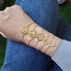 BC1383 18k Gold CZ Pave Virgin of Guadalupe bracelet, Virgen de Guadalupe bracelet, religious catholic Jewelry BC1383 18k Gold CZ Pave Virgin of Guadalupe bracelet, Virgen de Guadalupe bracelet, religious catholic Jewelry