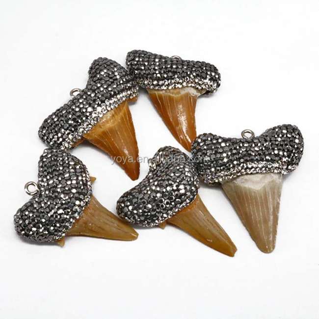 JF6843 Crystal Pave Shark Tooth Pendant,Shark Tooth Charm with Pave Rhinestones, Sea Life Charm