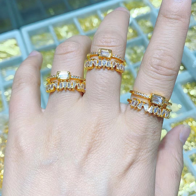 RM1393 Chic Delicate Everyday Stacking 18k Gold Plated Baguette CZ Paved Heart Moon and Star Double Band Rings for Ladies