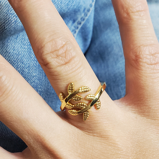 RM1180 Dainty Delicate  Minimalist Gold Plated Diamond CZ Micro Pave Leaf Toggle Cluster Double Stack Cocktail Rings for Ladies