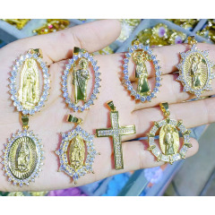 CZ8468 Hotsale Charm 18k Gold Plated Rainbow CZ Micro Paved Blessed Mother Mary Saint Halo Religious Pendants
