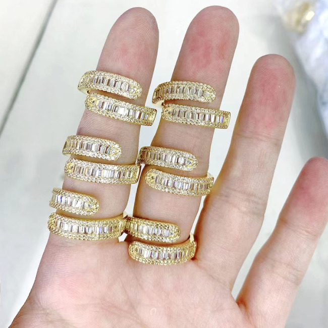 RM1329 New Unique 18k Gold Plated Diamond Cubic Zirconia CZ Paved  Lobster Clasp Shape Rings for Women Girls