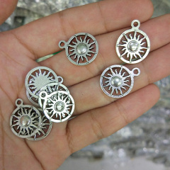 JS1325 Brand new round antique silver sun charms for jewelry making
