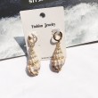 light colour conch