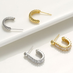 EC1834 Dainty 2022 Womans Fashion 18k Gold Plated Croissant CZ Baguette Huggie Hoops Earrings