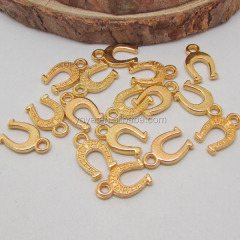 JS0915 Fashion lucky small gold plated horseshoe charms