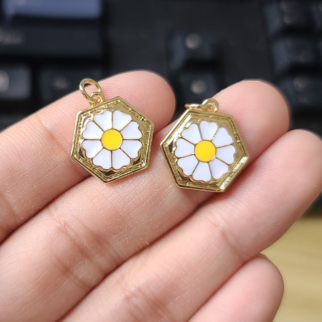 CZ8305 Mini Gold Rainbow Cubic Zirconia CZ Micro Pave Star Charm Pendants for Necklace Jewelry Making