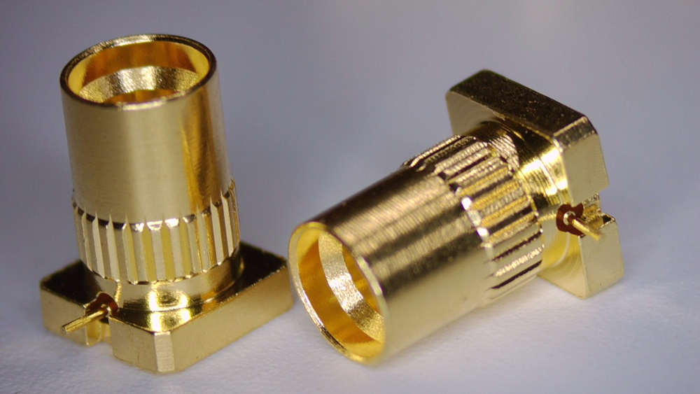 SMP male,panel mounted,full detent type