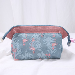 Nueva bolsa de cosméticos multifuncional Flamingo bolsa de lavado portátil bolsa de almacenamiento de viaje bolsa de cosméticos con cremallera de marco de acero en stock