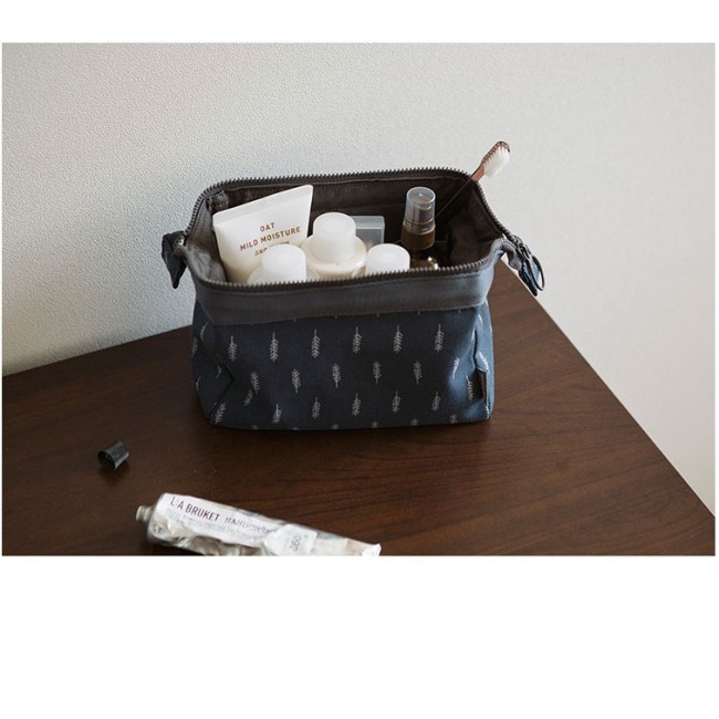 New color wash bag, multifunctional portable large capacity travel cosmetics storage bag, women's steel frame cosmetic bag