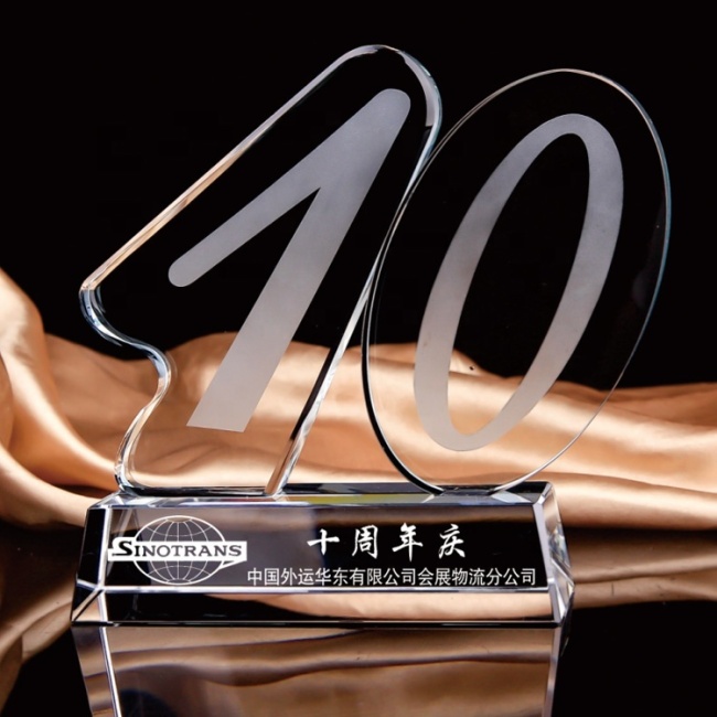 Wholesale high quality glass trophy custom10th anniversary crystal trophy souvenir