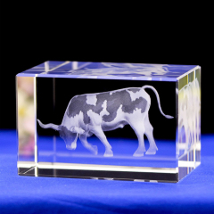 Belle caractéristique de qualité supérieure Artisanat en cristal de chariot de gravure de cristal laser 3D