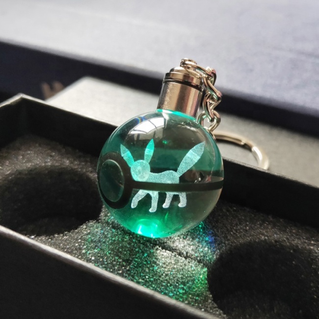 Günstige Großhandel Led Light Pokemon Go Ball Kristallkugel Schlüsselanhänger für Weihnachtsgeschenke