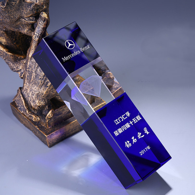guangzhou Creative Custom 3d Laser Engraving blue And White Crystal cube trophy Awards For Company Business Anniversary Gift