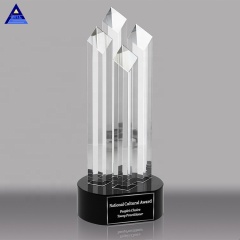 Trophée de cristal k9 blanc clair personnalisé pour récompense et souvenir