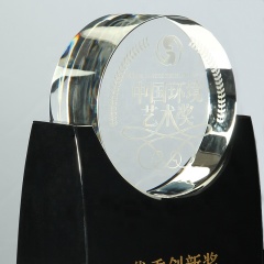 Cadeau de mariage personnalisé clair Nouveau prix de conception Trophée de cristal noir Récompense Bloc de plaque de cristal
