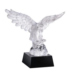 Décoration de bureau à la maison Modèles 3D Sculpture d'aigle en cristal volant animal pour cadeau souvenir