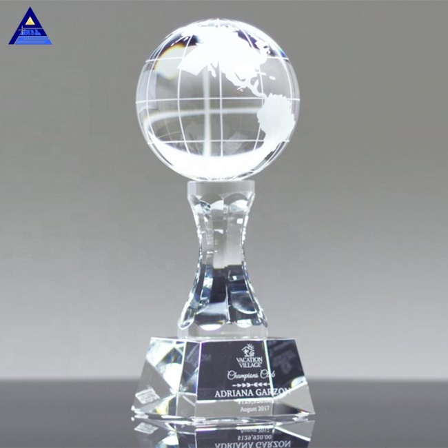 Trofeo cristalino grabado de lujo al por mayor del globo del mundo para los regalos de la oficina