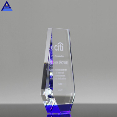 Récompense en cristal optique gravée par conception personnalisée en gros promotionnelle