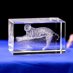 Индивидуальные 3D лазерная гравировка хрустальный куб лазерный тигр модель выгравированные хрустальные сувенирные подарки