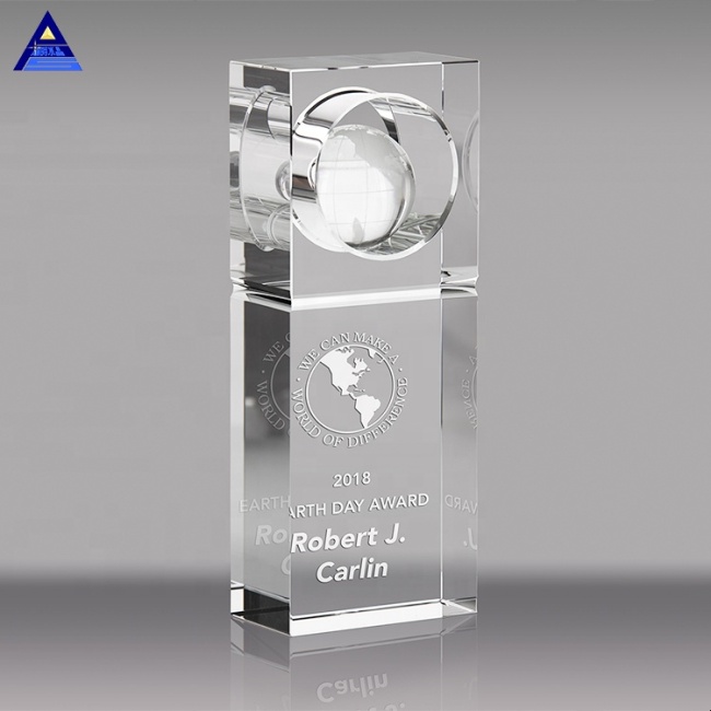 Premios de trofeos de cristal de globo al por mayor Regalos artesanales de cristal personalizados