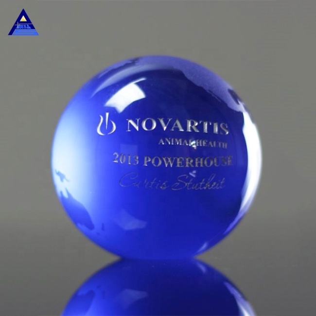 Promotional Top Quality Newest Blue Trophy Crystal Globe For Business Gifts
