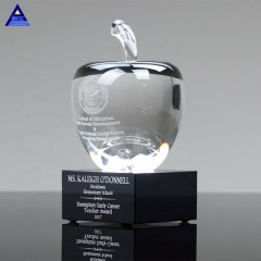 Trophée de récompense en cristal en forme de pomme classique de conception personnalisée d'impression pour le presse-papier