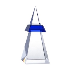 Premio cristalino del trofeo de la forma del pico de la montaña de la pagoda, trofeo de cristal único personalizado