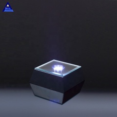 Trophée en cristal de diamant d'accolade adapté aux besoins du client par blanc de forme d'obélisque pour la présentation de prix