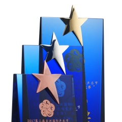 Cadeau souvenir Plaque de cristal K9 populaire Matériau bleu Trophée étoile de cristal Prix bleu personnalisé
