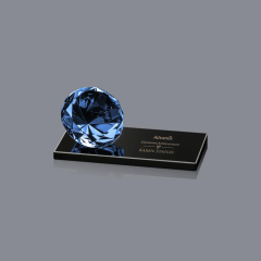 Premio de cristal de diamante coloreado con base metálica personalizado para negocios de alta gama Pujiang K9