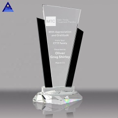 Trofeos de premios de cristal de cristal láser de grabado de la mejor calidad con premios de montantes negros