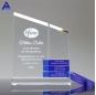 Trofeo de cristal azul de nuevo diseño al por mayor de fábrica de Yiwu para grabado personalizado