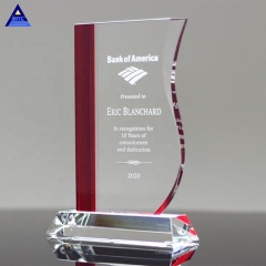Vente en gros Design élégant Cadeaux de promotion d'entrepreneur Red Wave Trophée de cristal de gravure personnalisée