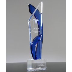 Kundenspezifische Kristallauszeichnungen im Großhandel passen die K9-Kristalltrophäen-Auszeichnungen der Corporation an
