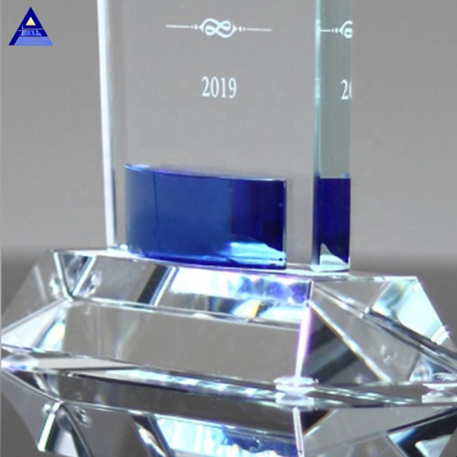 Wholesale Crystal Trophy Gift Clear Flame Cobalt Gem Wave Crystal Trophy With Base