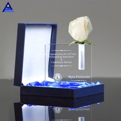 Regalo de jubilación de florero de brote de cristal óptico tallado al por mayor para premio de cristal