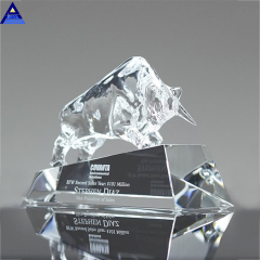 Cristal de premio al por mayor de trofeo grabado con láser 3D de nuevo diseño personalizado