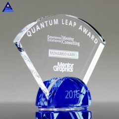 Trofeo de cristal de logotipo personalizado de cobalto radiante vacío transparente de alta calidad al por mayor