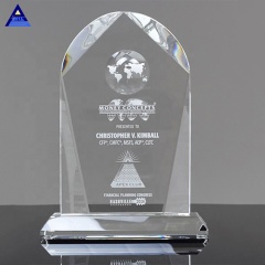 Trophée de récompense personnalisé en cristal en forme d'arc avec image de globe